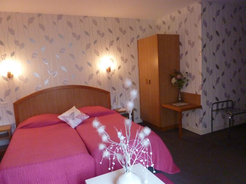 Hotel A La Renommee Saint-Pere  Room photo